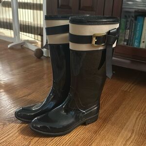 Burberry Patent Rubber Rain Boots
